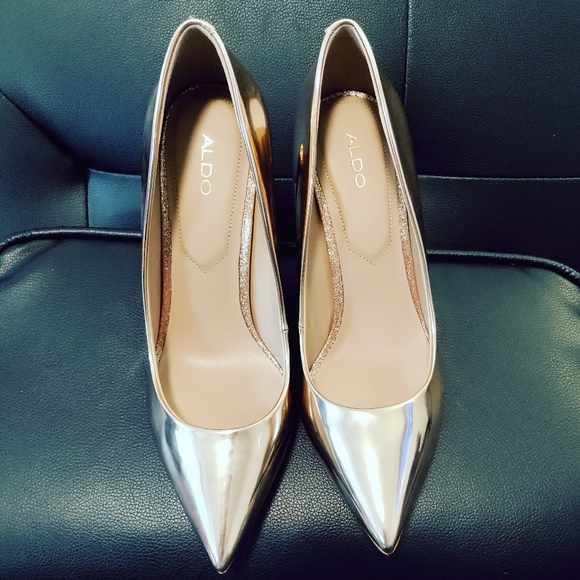 Rose Gold Heels - Picture 3 of 7